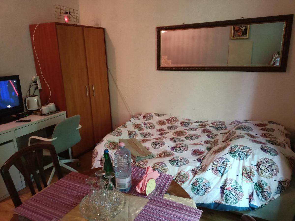 Hostel Apollo Зомбковіце-Шльонскє Екстер'єр фото