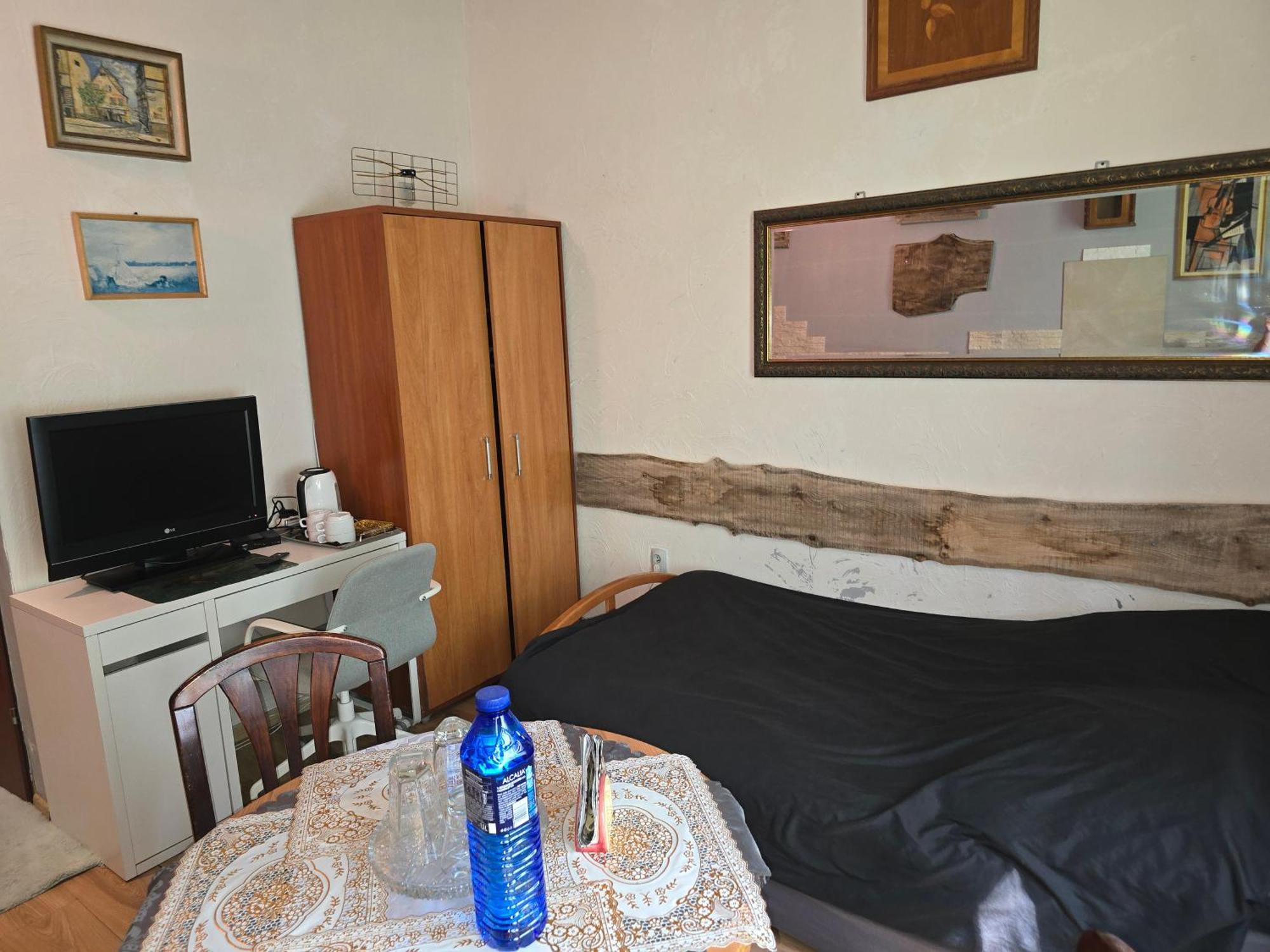 Hostel Apollo Зомбковіце-Шльонскє Екстер'єр фото