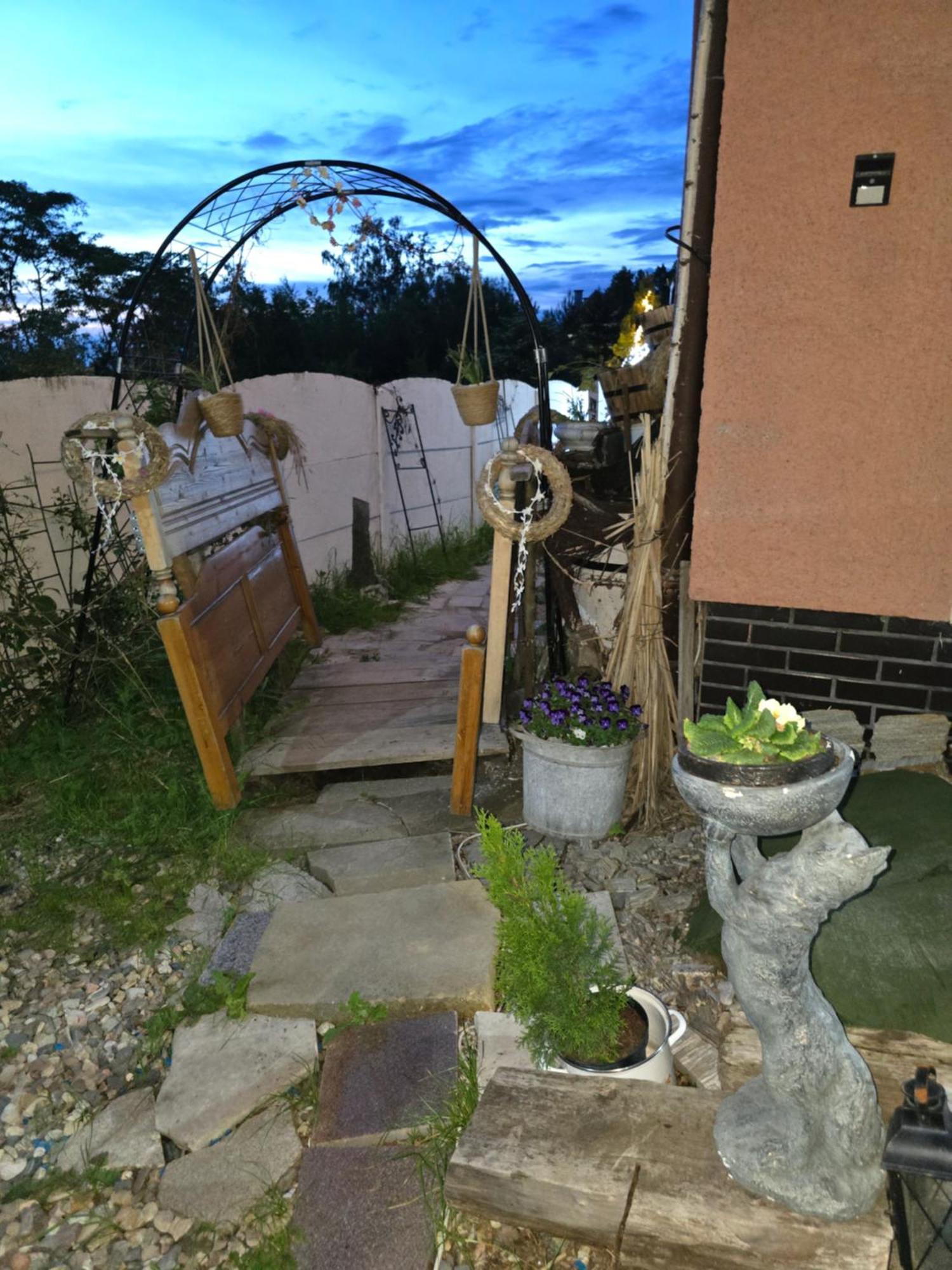 Hostel Apollo Зомбковіце-Шльонскє Екстер'єр фото