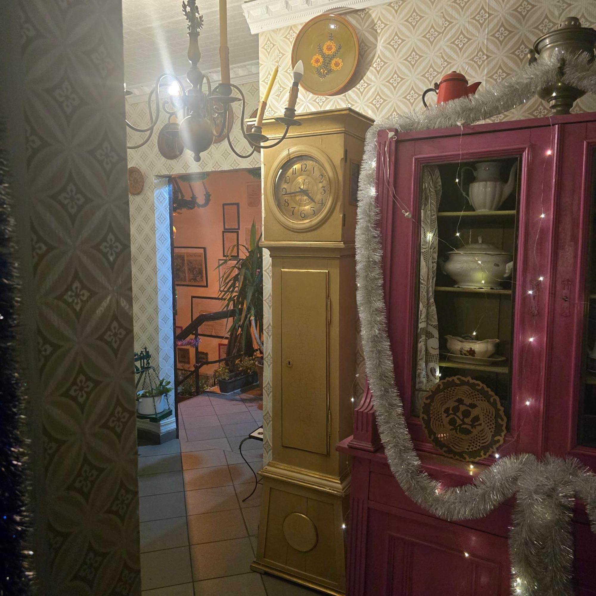 Hostel Apollo Зомбковіце-Шльонскє Екстер'єр фото